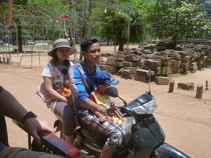 Siem Reap to Banlung Motorbike With Family