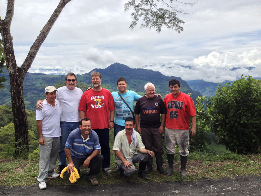 Emereald Mining In Coscuez Colombia - Muzo